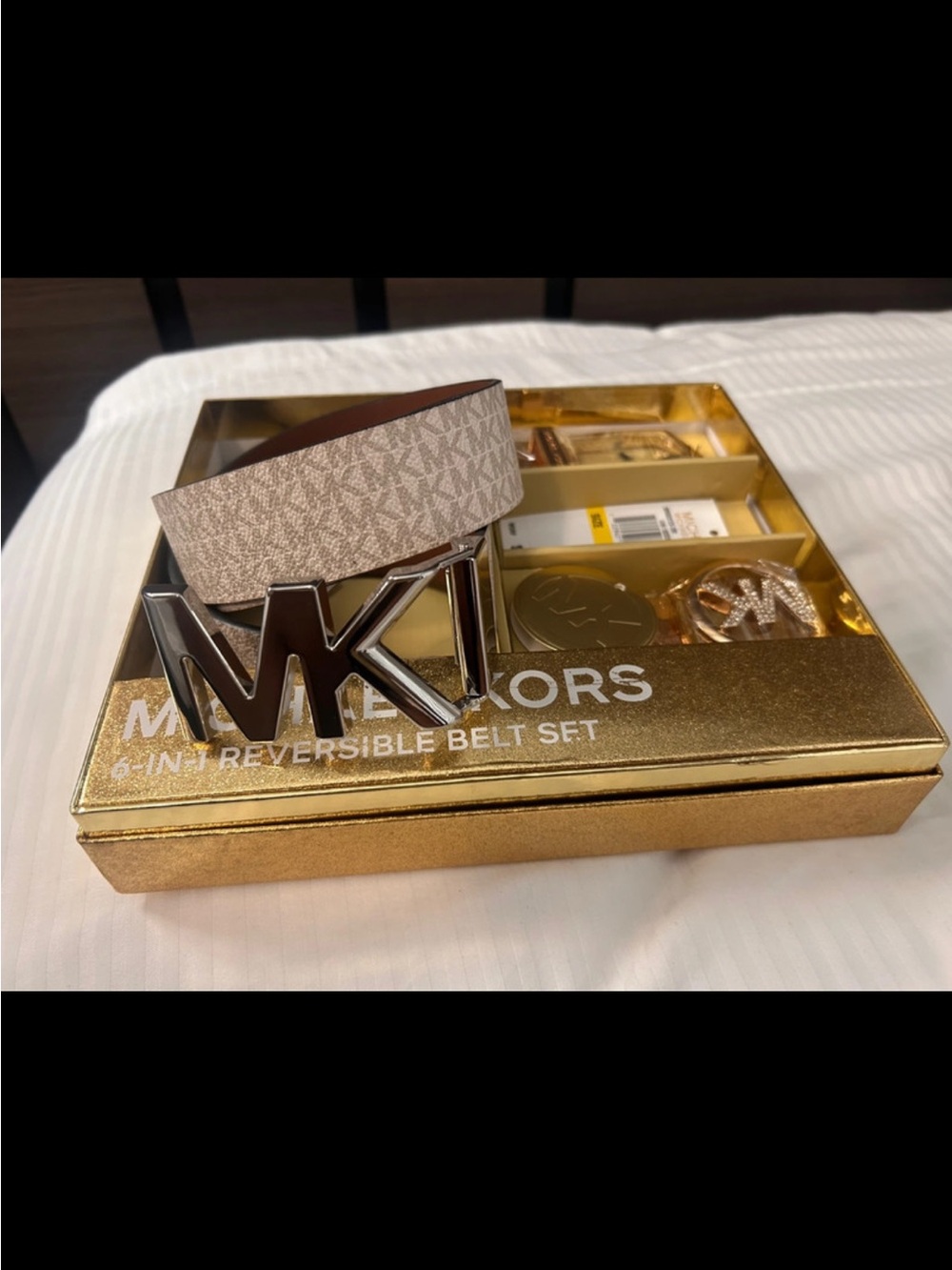 Michael Kors Reversible MK Logo Belt Set in Brown and Beige 6 in one NWT
